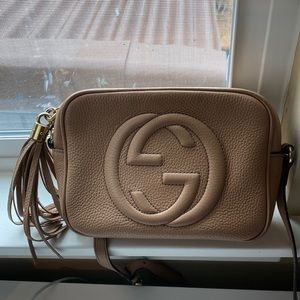 Gucci soho small leather disco bag in rose beige